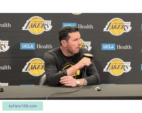 雷迪克：对阵雷霆锻炼季后赛心态 斯马特预计周一复出